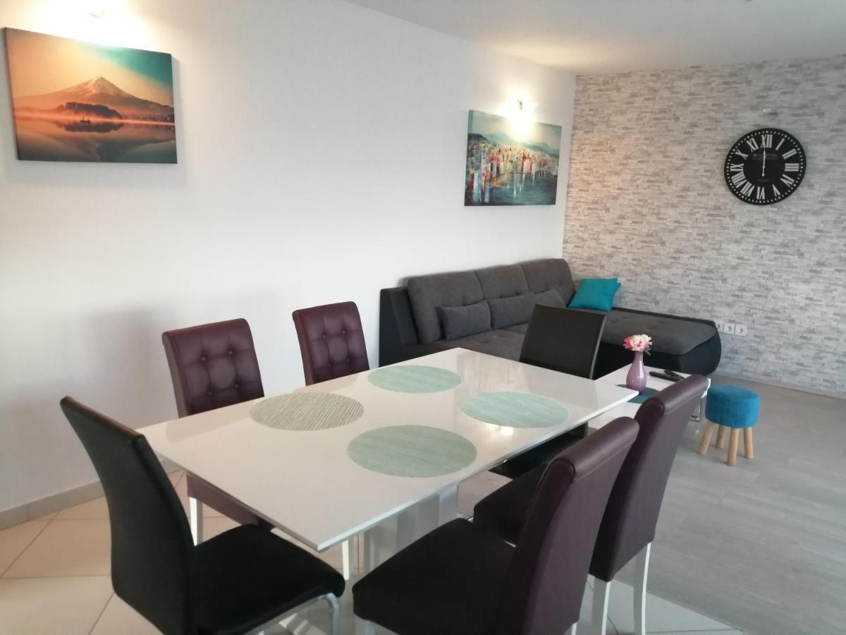 Lana I Natali Apartamento Kaštela Exterior foto