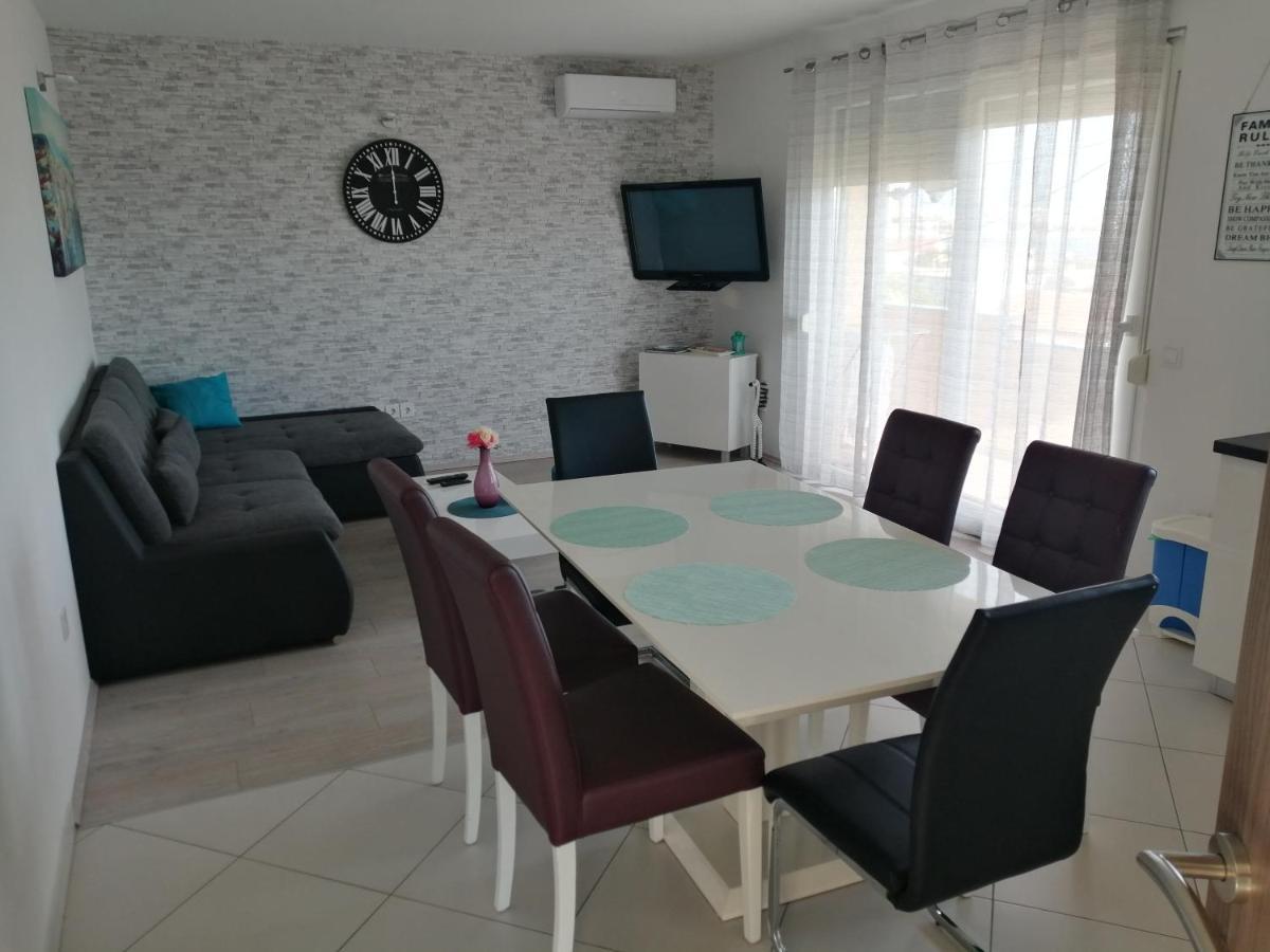 Lana I Natali Apartamento Kaštela Exterior foto