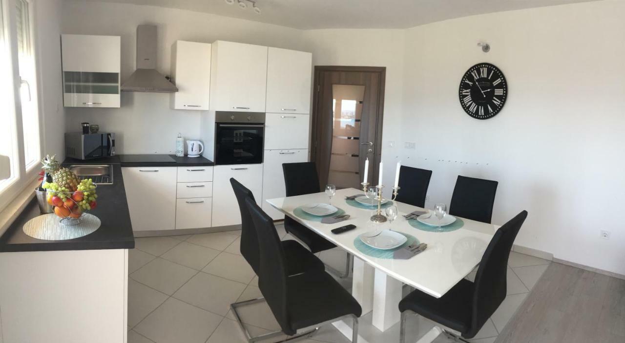 Lana I Natali Apartamento Kaštela Exterior foto